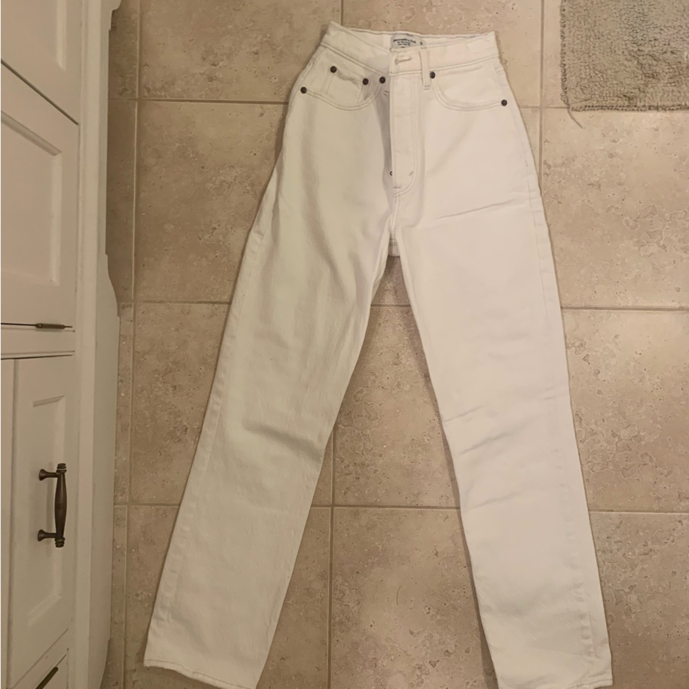 Abercrombie Curve Love 90s straight leg ultra high rise